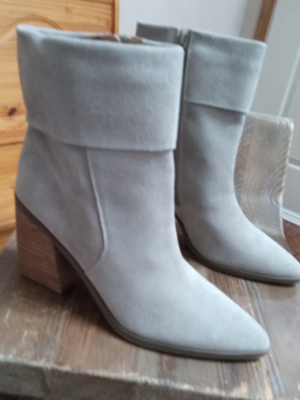 Blondo Women's Size 9 Sinner Waterproof Suede Fashion Boots NEW!